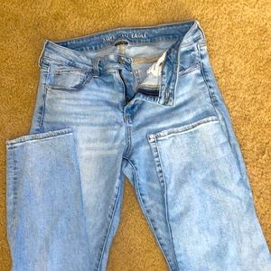 American eagle jeans size 10 stretchy material